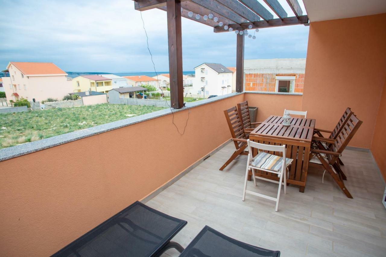 Apartman Matej With Pool ปอฟเลียนา ภายนอก รูปภาพ