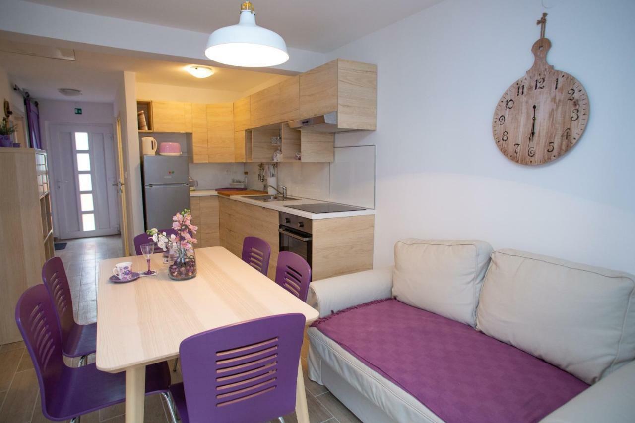 Apartman Matej With Pool ปอฟเลียนา ภายนอก รูปภาพ